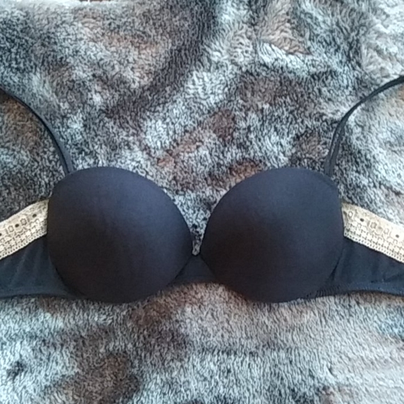 b.tempt'd by Wacoal bra - Picture 2 of 7